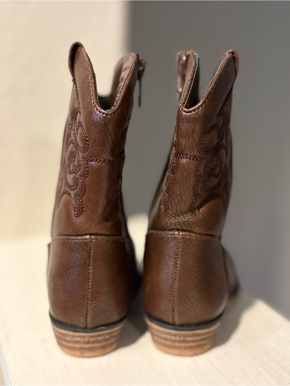Cat and Jack girls montana Cowgirl boots Flexible Outsole Zipper Brown Size 6 - Picture 4 of 6